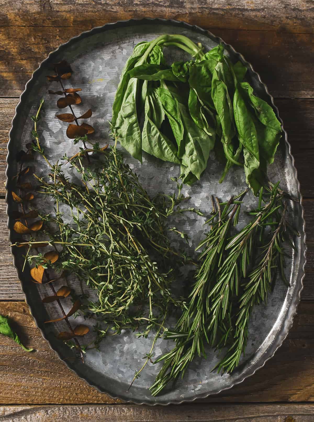 Garlic herb vinegar